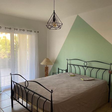 Tres Bel Appartement Entier Proche De La Mer 2 Chambres 1 Salon Vallauris Exterior foto