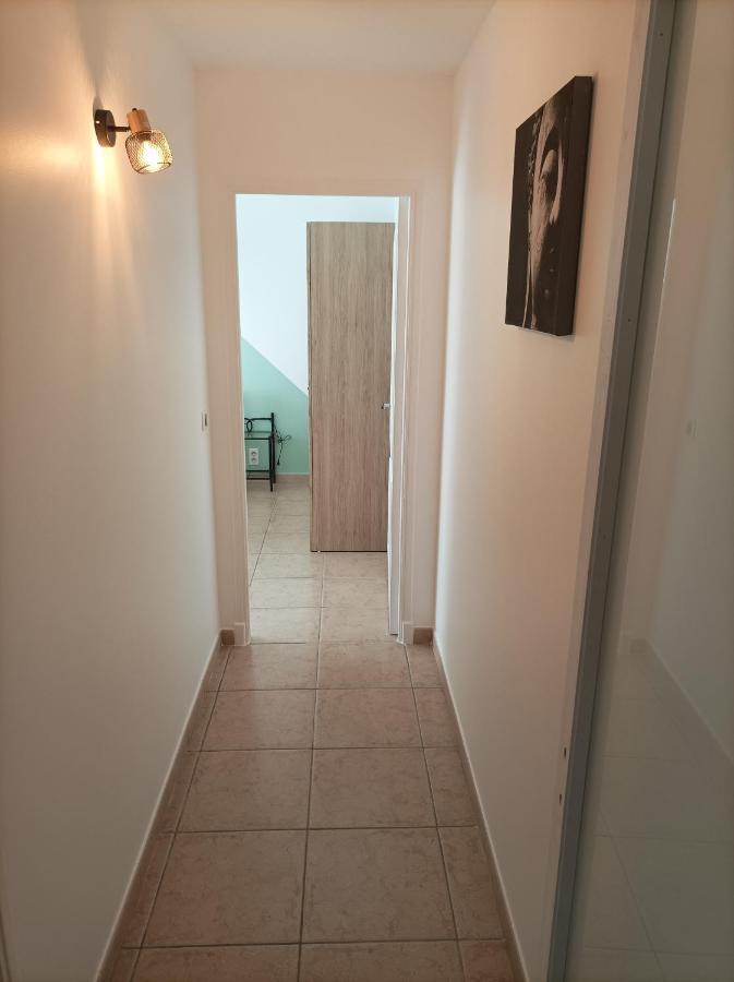 Tres Bel Appartement Entier Proche De La Mer 2 Chambres 1 Salon Vallauris Exterior foto
